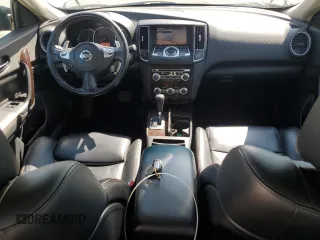 2011 Nissan Maxima SV z VIN 1N4AA5AP3BC822292, wystawiony jako Copart lot #61411155 z przebiegiem 224 273 mil mil oraz Szkoda całkowita • Salvage title. Historia ofert i sprzedaży dostępna na DreamBid. Obrazek 8.