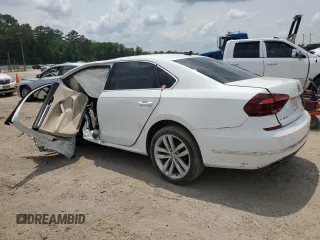 2018 Volkswagen Passat SE z VIN 1VWBA7A38JC016936, wystawiony jako Copart lot #59333915 z przebiegiem Nie podano mil oraz Szkoda całkowita • Salvage title. Historia ofert i sprzedaży dostępna na DreamBid. Obrazek 2.