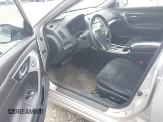 2015 Nissan Altima S z VIN 1N4AL3AP5FC576740, wystawiony jako IAAI lot #42229759 z przebiegiem 75 812 mil mil oraz . Historia ofert i sprzedaży dostępna na DreamBid. Obrazek 5.