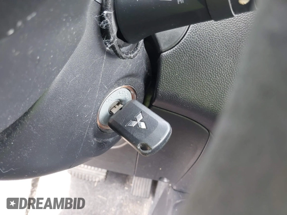 2019 Mitsubishi Mirage ES z VIN ML32F3FJ0KHF00792, wystawiony jako IAAI lot #42216324 z przebiegiem 83 341 mil mil oraz . Historia ofert i sprzedaży dostępna na DreamBid. Obrazek 11.