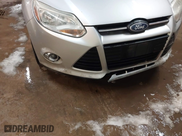 2012 Ford Focus SE with VIN 1FAHP3F2XCL175566, listed as a IAAI auction lot 41493698 with 197,255 mi miles and . Bid and sale history available at carsss.com. Image 6.