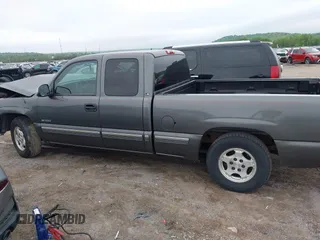 2001 Chevrolet Silverado 1500 LS with VIN 2GCEC19T011196527, listed as a IAAI auction lot 42099452 with 168,854 mi miles and . Bid and sale history available at DreamBid. Image 15.