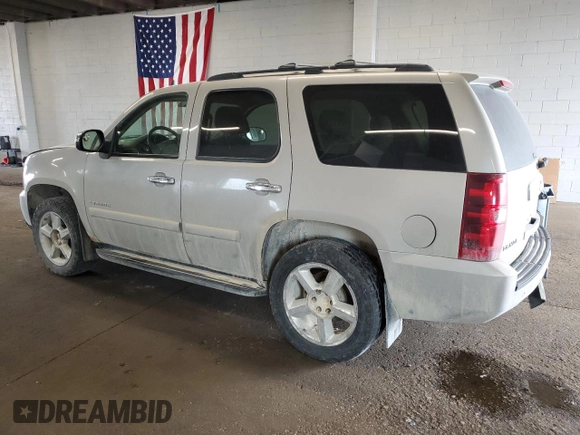 2007 Chevrolet Tahoe LT z VIN 1GNFK130X7J373208, wystawiony jako Copart lot #60710515 z przebiegiem 304 885 mil mil oraz Szkoda całkowita • Salvage title. Historia ofert i sprzedaży dostępna na DreamBid. Obrazek 2.