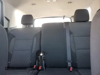 2020 Chevrolet Traverse LS z VIN 1GNERFKW1LJ131086, wystawiony jako Copart lot #64578495 z przebiegiem 114 958 mil mil oraz Szkoda całkowita • Salvage title. Historia ofert i sprzedaży dostępna na DreamBid. Obrazek 10.