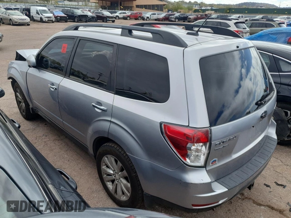 2012 Subaru Forester X Premium с VIN JF2SHBDC2CH456056, выставлен на аукционе Copart как лот 54628335 с пробегом 175 494 миль миль и Списание • Salvage title. История ставок и продаж доступна на DreamBid. Изображение 2.