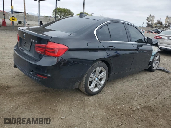 2017 BMW 3 Series 330i z VIN WBA8B9G5XHNU51693, wystawiony jako Copart lot #55161135 z przebiegiem 99 349 mil mil oraz Szkoda całkowita • Salvage title. Historia ofert i sprzedaży dostępna na DreamBid. Obrazek 3.