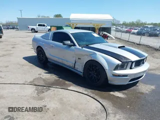 2006 Ford Mustang GT Deluxe with VIN 1ZVFT82H065247658, listed as a IAAI auction lot 41930064 with 167,308 mi miles and . Bid and sale history available at carsss.com. Image 1.