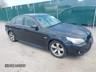 2007 BMW 5 Series 530i with VIN WBANE73597CM56897, listed as a IAAI auction lot 42113113 with 212,774 mi miles. Bid and sale history available at carsss.com. Image 1.