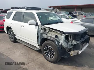 2010 Toyota 4Runner SR5 z VIN JTEZU5JR7A5007971, wystawiony jako IAAI lot #41858640 z przebiegiem 189 465 mil mil oraz . Historia ofert i sprzedaży dostępna na DreamBid. Obrazek 1.