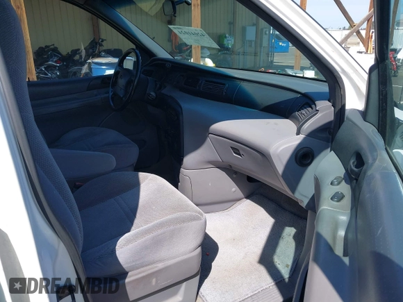 1997 Ford Windstar GL with VIN 2FMDA5144VBD18721, listed as a IAAI auction lot 42041024 with 180,992 mi miles and . Bid and sale history available at carsss.com. Image 5.