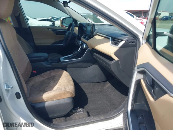2021 Toyota RAV4 LE with VIN 2T3H1RFV9MC123547, listed as a IAAI auction lot 41753434 with 52,584 mi miles. Bid and sale history available at carsss.com. Image 5.