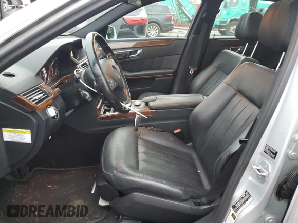 2010 Mercedes-Benz E 550 Luxury с VIN WDDHF7CBXAA045116, выставлен на аукционе Copart как лот 85845644 с пробегом 157 984 миль миль и Списание • Salvage title. История ставок и продаж доступна на DreamBid. Изображение 7.