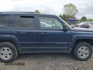 2012 Jeep Patriot Sport with VIN 1C4NJRBB4CD659072, listed as a IAAI auction lot 40584115 with 183,672 mi miles. Bid and sale history available at carsss.com. Image 13.