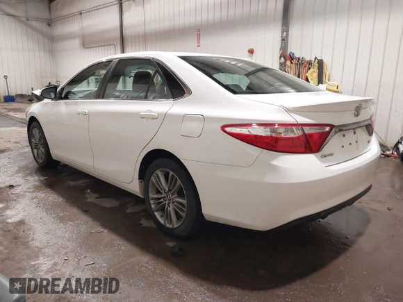 2015 Toyota Camry XLE with VIN 4T1BF1FK0FU102269, listed as a IAAI auction lot 41379555 with 160,056 mi miles. Bid and sale history available at carsss.com. Image 3.