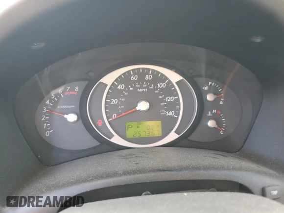 2007 Hyundai Tucson SE with VIN KM8JN12DX7U633017, listed as a Copart auction lot 77671904 with 257,367 mi miles and Clean Title. Bid and sale history available at carsss.com. Image 9.