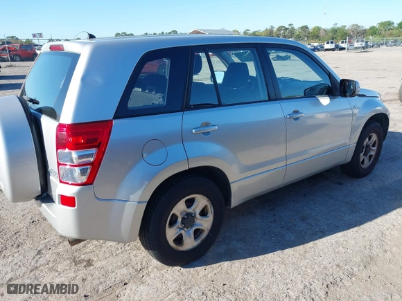 2007 Suzuki Grand Vitara with VIN JS3TE941974203334, listed as a IAAI auction lot 41826089 with 84,104 mi miles. Bid and sale history available at carsss.com. Image 4.