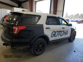 2019 Ford Police Interceptor Utility z VIN 1FM5K8AR3KGA63319, wystawiony jako Copart lot #49669175 z przebiegiem 100 110 mil mil oraz Szkoda całkowita • Salvage title. Historia ofert i sprzedaży dostępna na DreamBid. Obrazek 3.