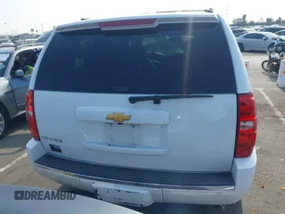 2013 Chevrolet Tahoe LTZ with VIN 1GNSKCE04DR374682, listed as a IAAI auction lot 42779526 with 139,533 mi miles and . Bid and sale history available at DreamBid. Image 16.