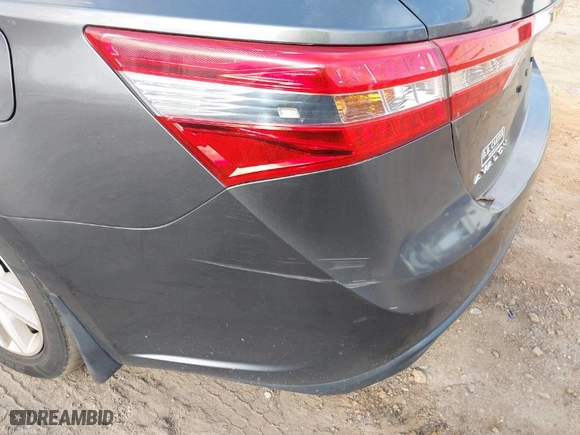 2013 Toyota Avalon XLE with VIN 4T1BK1EB2DU022014, listed as a IAAI auction lot 41558058 with 205,487 mi miles. Bid and sale history available at carsss.com. Image 12.