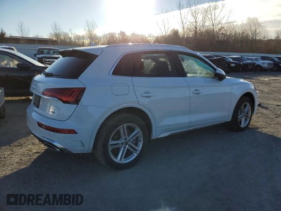 2024 Audi Q5 S line Premium Plus with VIN WA1E2AFY9R2050393, listed as a Copart auction lot 42951605 with Not provided miles and Salvage title. Bid and sale history available at DreamBid. Image 3.