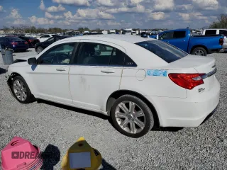 2011 Chrysler 200 Touring with VIN 1C3BC1FB1BN614399, listed as a Copart auction lot 44334155 with 170,372 mi miles and Salvage Title. Bid and sale history available at carsss.com. Image 2.
