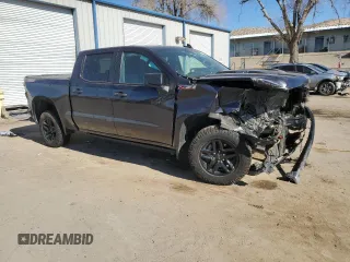 2022 Chevrolet Silverado 1500 Custom Trail Boss with VIN 3GCUDCETXNG649141, listed as a Copart auction lot 43565075 with 53,898 mi miles and Salvage Title. Bid and sale history available at DreamBid. Image 4.