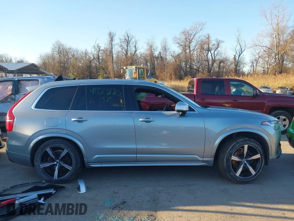 2019 Volvo XC90 R-Design with VIN YV4A22PM0K1490498, listed as a IAAI auction lot 41223135 with 50,682 mi miles. Bid and sale history available at carsss.com. Image 14.
