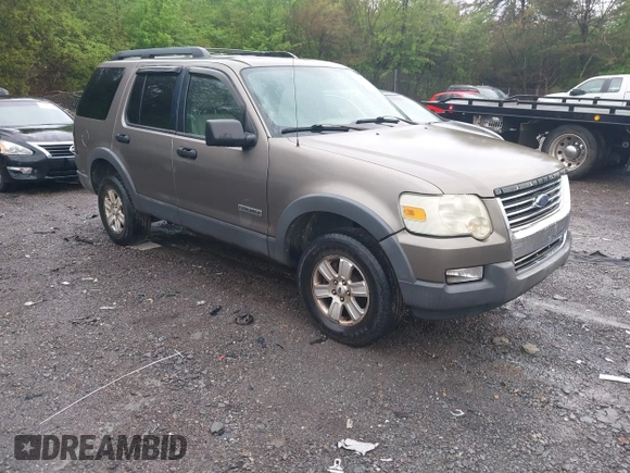 2006 Ford Explorer XLT z VIN 1FMEU63E36UA14864, wystawiony jako IAAI lot #41878026 z przebiegiem 221 134 mil mil oraz . Historia ofert i sprzedaży dostępna na DreamBid. Obrazek 1.