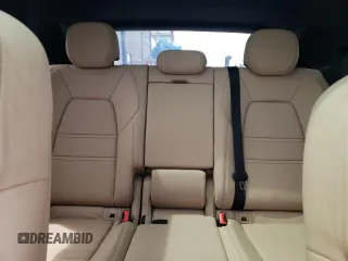 2022 Porsche Cayenne z VIN WP1AA2AY0NDA04856, wystawiony jako Copart lot #55302755 z przebiegiem 43 310 mil mil oraz Szkoda całkowita • Salvage title. Historia ofert i sprzedaży dostępna na DreamBid. Obrazek 10.