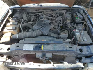 2006 Ford Ranger XL z VIN 1FTZR15EX6PA03253, wystawiony jako Copart lot #56753745 z przebiegiem 178 573 mil mil oraz Szkoda całkowita • Salvage title. Historia ofert i sprzedaży dostępna na DreamBid. Obrazek 11.