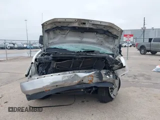2018 Chevrolet Express Cargo Van with VIN 1GCWGAFG3J1905280, listed as a IAAI auction lot 41610303 with 262,115 mi miles. Bid and sale history available at carsss.com. Image 6.