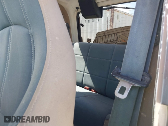 2001 Jeep Wrangler Sahara with VIN 1J4FA59S71P326941, listed as a IAAI auction lot 41648420 with 128,464 mi miles. Bid and sale history available at carsss.com. Image 8.