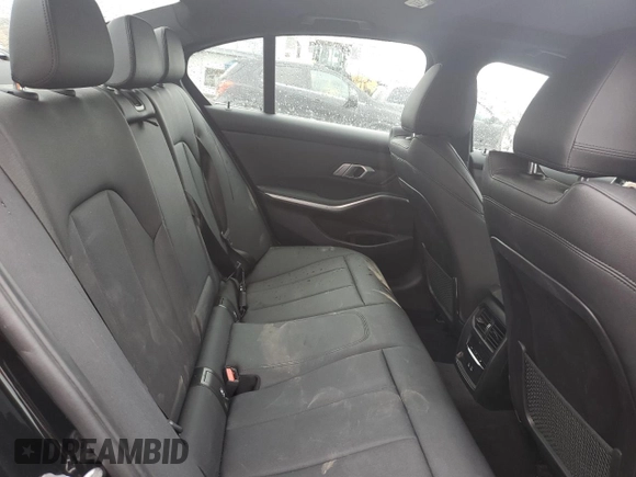 2021 BMW 3 Series 330i xDrive z VIN 3MW5R7J01M8B98681, wystawiony jako Copart lot #58473725 z przebiegiem 15 407 mil mil oraz Czysty tytuł • Clean title. Historia ofert i sprzedaży dostępna na DreamBid. Obrazek 10.