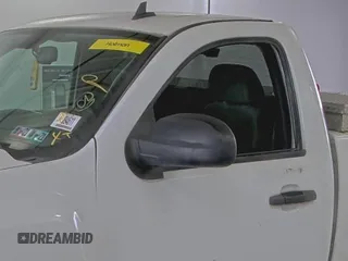 2008 Chevrolet Silverado 1500 Work Truck with VIN 1GCEC14C68Z295250, listed as a IAAI auction lot 42077983 with 120,078 mi miles. Bid and sale history available at carsss.com. Image 1.