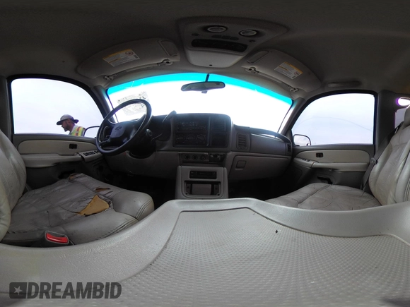 2002 Chevrolet Tahoe LS с VIN 1GNEC13Z62R133123, выставлен на аукционе IAAI как лот 42449131 с пробегом 246 886 миль миль и . История ставок и продаж доступна на DreamBid. Изображение 18.