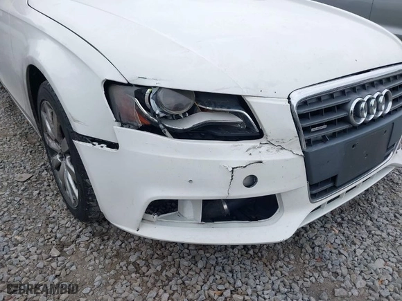 2009 Audi A4 2.0T Prem Plus with VIN WAUSF78K39N043315, listed as a IAAI auction lot 40697780 with 196,457 mi miles. Bid and sale history available at carsss.com. Image 6.