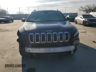 2014 Jeep Cherokee Altitude with VIN 1C4PJMCS6EW286795, listed as a Copart auction lot 88283055 with 111,363 mi miles and Salvage Title. Bid and sale history available at carsss.com. Image 5.