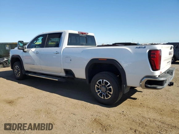2024 GMC Sierra 3500HD SLT z VIN 1GT49UEY9RF105532, wystawiony jako Copart lot #61956334 z przebiegiem 12 996 mil mil oraz Czysty tytuł • Clean title. Historia ofert i sprzedaży dostępna na DreamBid. Obrazek 2.