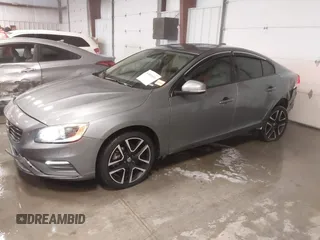 2017 Volvo S60 Dynamic with VIN YV140MTL0H2437537, listed as a IAAI auction lot 40801631 with 55,153 mi miles. Bid and sale history available at carsss.com. Image 20.