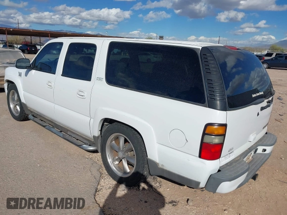 2002 Chevrolet Suburban Z71 with VIN 3GNFK16Z82G296620, listed as a IAAI auction lot 41572570 with 332,095 mi miles. Bid and sale history available at carsss.com. Image 3.