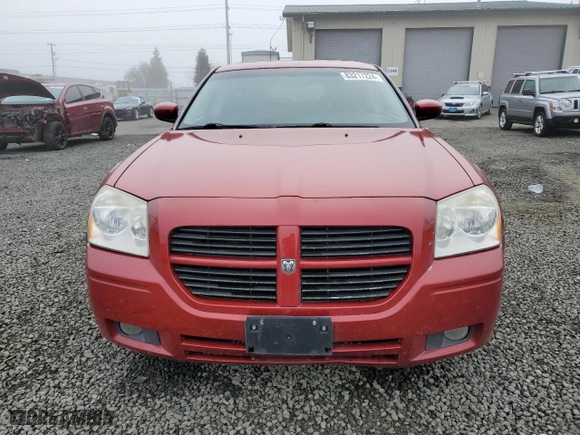 2005 Dodge Magnum RT with VIN 2D4GV58245H676220, listed as a Copart auction lot 83217224 with 164,524 mi miles and Salvage Title. Bid and sale history available at carsss.com. Image 5.