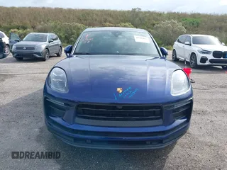2022 Porsche Macan with VIN WP1AA2A54NLB02557, listed as a IAAI auction lot 40541821 with Not Provided miles. Bid and sale history available at carsss.com. Image 12.
