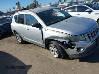 2011 Jeep Compass Latitude with VIN 1J4NT1FBXBD138744, listed as a IAAI auction lot 40740652 with 151,721 mi miles. Bid and sale history available at carsss.com. Image 1.