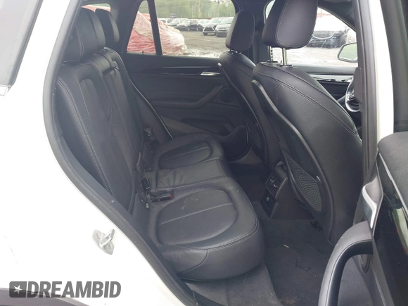 2018 BMW X1 xDrive28i with VIN WBXHT3C38J5L31322, listed as a IAAI auction lot 42260190 with 70,266 mi miles and . Bid and sale history available at DreamBid. Image 8.