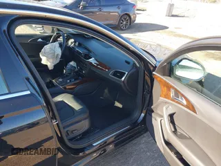 2014 Audi A6 Premium Plus z VIN WAUFGAFC5EN133941, wystawiony jako IAAI lot #41835479 z przebiegiem 68 911 mil mil oraz . Historia ofert i sprzedaży dostępna na DreamBid. Obrazek 5.