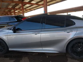 2021 Toyota Camry XSE z VIN 4T1K61AK2MU484387, wystawiony jako IAAI lot #41621573 z przebiegiem 83 338 mil mil oraz . Historia ofert i sprzedaży dostępna na DreamBid. Obrazek 14.