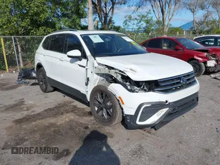 2024 Volkswagen Tiguan SE with VIN 3VVNB7AX6RM080436, listed as a IAAI auction lot 41257137 with 4,598 mi miles and . Bid and sale history available at DreamBid. Image 1.