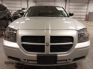 2005 Dodge Magnum z VIN 2DRGZR8V15H587486, wystawiony jako IAAI lot #42040578 z przebiegiem 179 158 mil mil oraz . Historia ofert i sprzedaży dostępna na DreamBid. Obrazek 13.