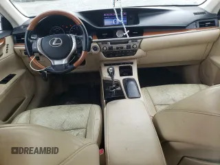 2014 Lexus ES 300h z VIN JTHBW1GG7E2040053, wystawiony jako Copart lot #55051145 z przebiegiem 158 961 mil mil oraz Szkoda całkowita • Salvage title. Historia ofert i sprzedaży dostępna na DreamBid. Obrazek 8.