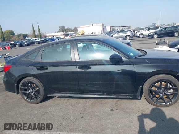 2024 Honda Civic Si z VIN 2HGFE1E54RH470452, wystawiony jako IAAI lot #41146132 z przebiegiem 18 620 mil mil oraz . Historia ofert i sprzedaży dostępna na DreamBid. Obrazek 13.